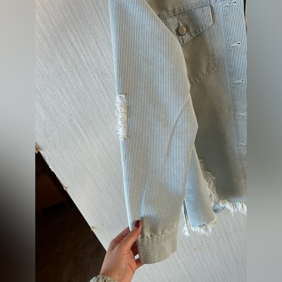 Denim Blvd Shacket Oversized - Picture 4 of 8